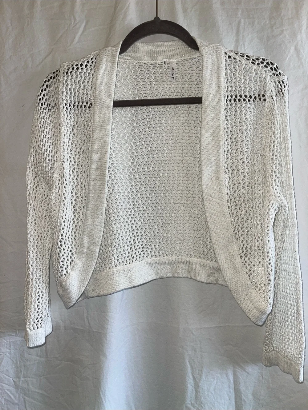Studio Y White silver accent Open-Weave Cropped open front Cardigan L